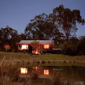  Holiday home The Sanctuary Stanthorpe