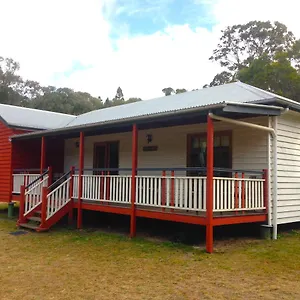  Chalet Neds Cabin